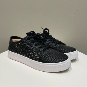 Marc Fisher Black Surly Woven Faux Leather Sneakers - Size: 7.5